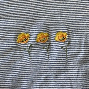 brandy melville poppy t shirt
